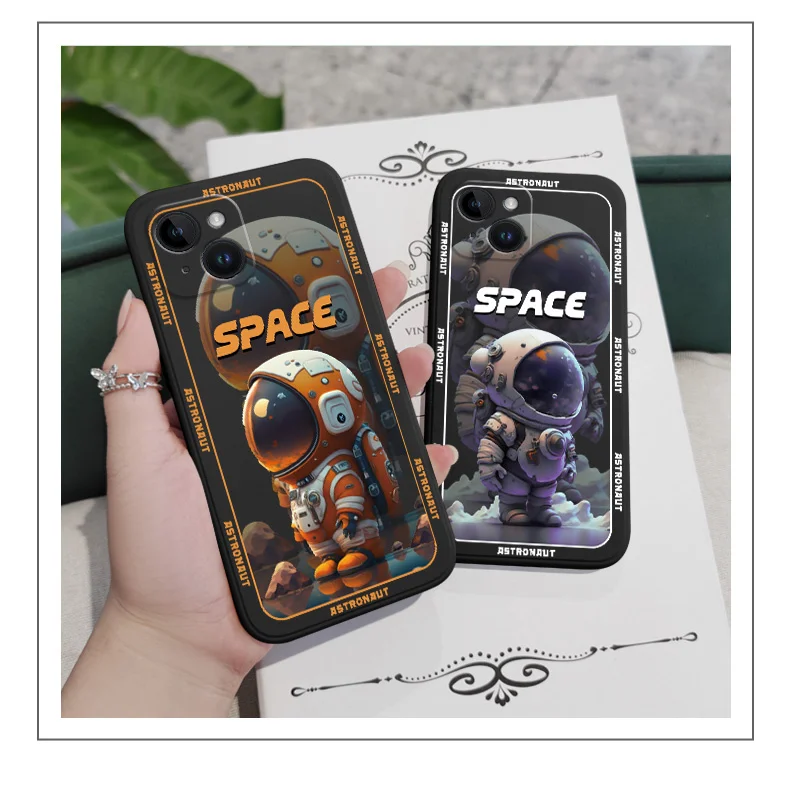 Space Astronaut Phone Case For iPhone 15 14 13 12 11 Plus Pro Max Mini X XR XS SE2020 8 7 6 6S Plus Liquid Silicone Cover